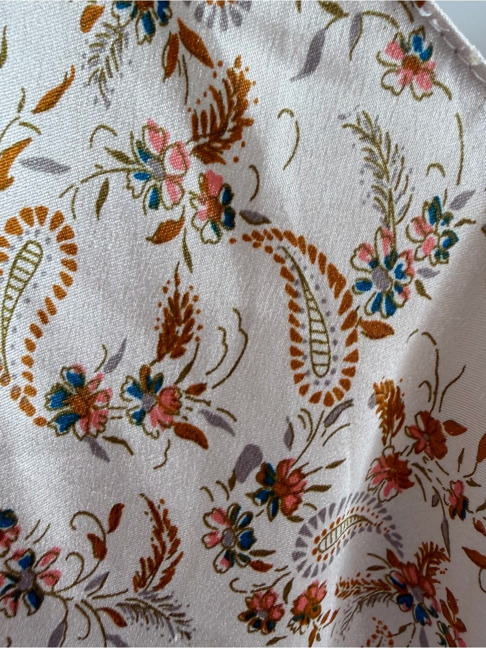 Victoria's Secret Satin Silky Cream Floral Slip Dress - Picture 6 of 11